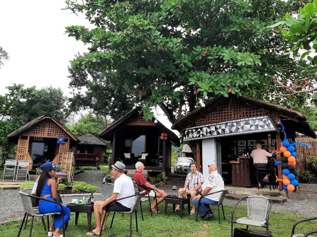Jush Native And Glamping Hotel Dauis Luaran gambar