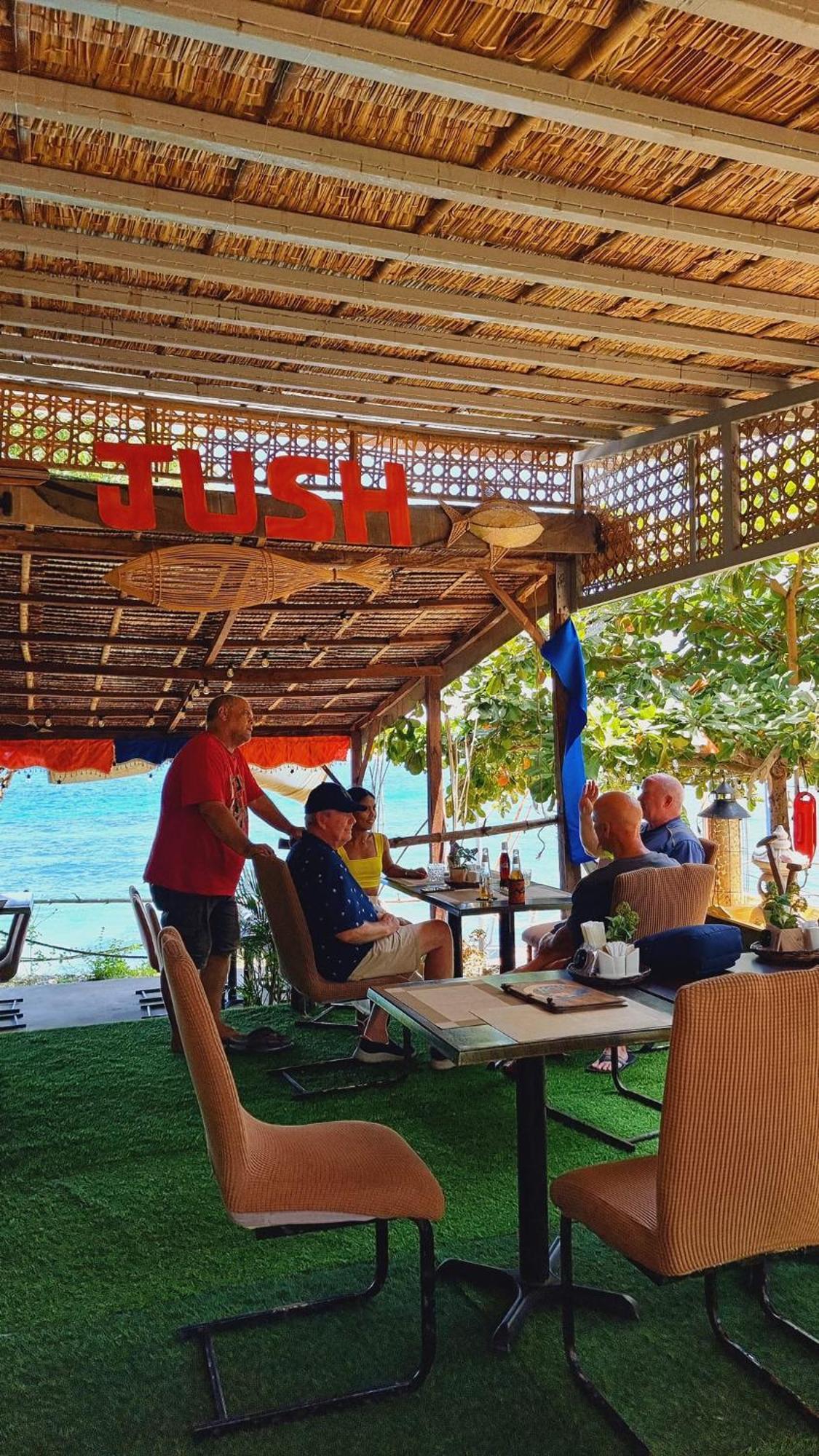 Jush Native And Glamping Hotel Dauis Luaran gambar